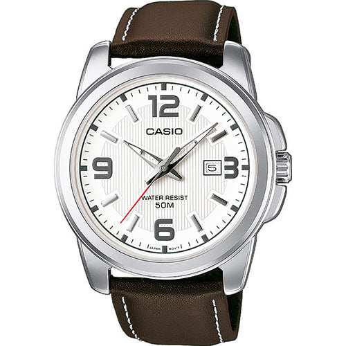 Montre Casio sur cuir