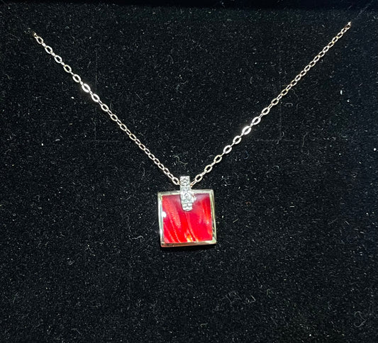 Collier Clozeau or rose et résine rouge sertie d'un diamant